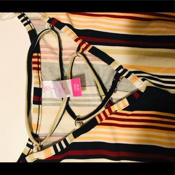 V-neck, longed sleeve stripped shirt - Picture 3 of 5